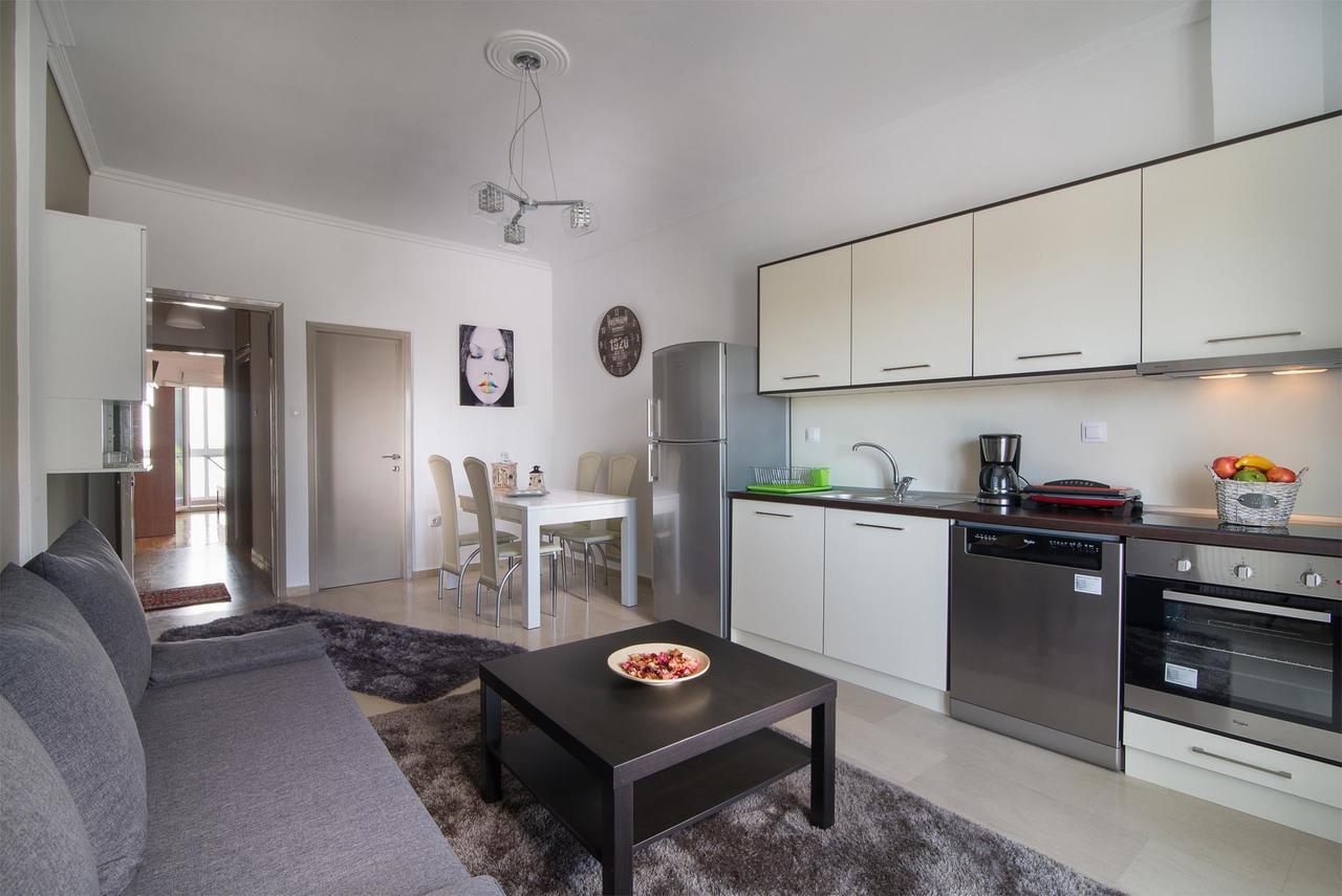 Michalis Apartments Polýgyros Esterno foto