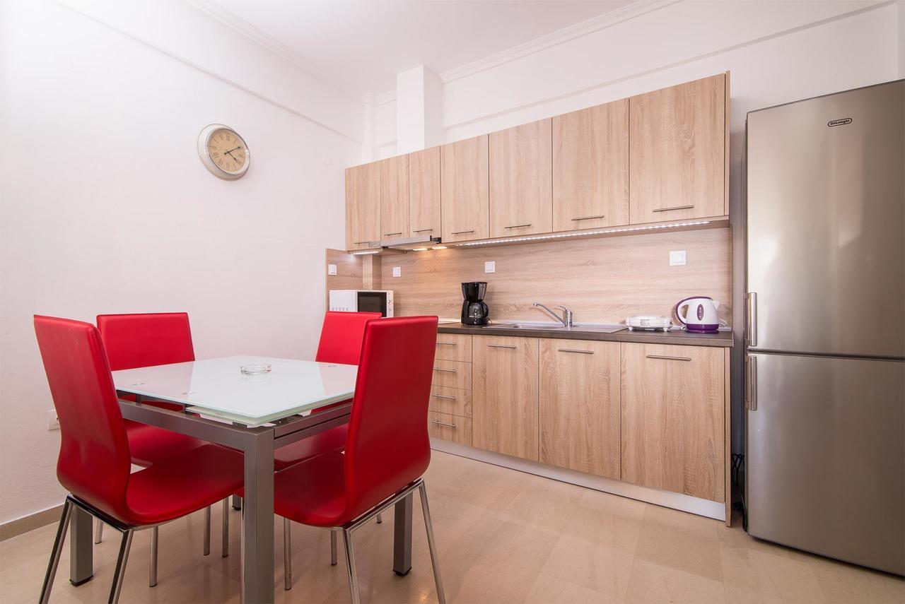 Michalis Apartments Polýgyros Esterno foto