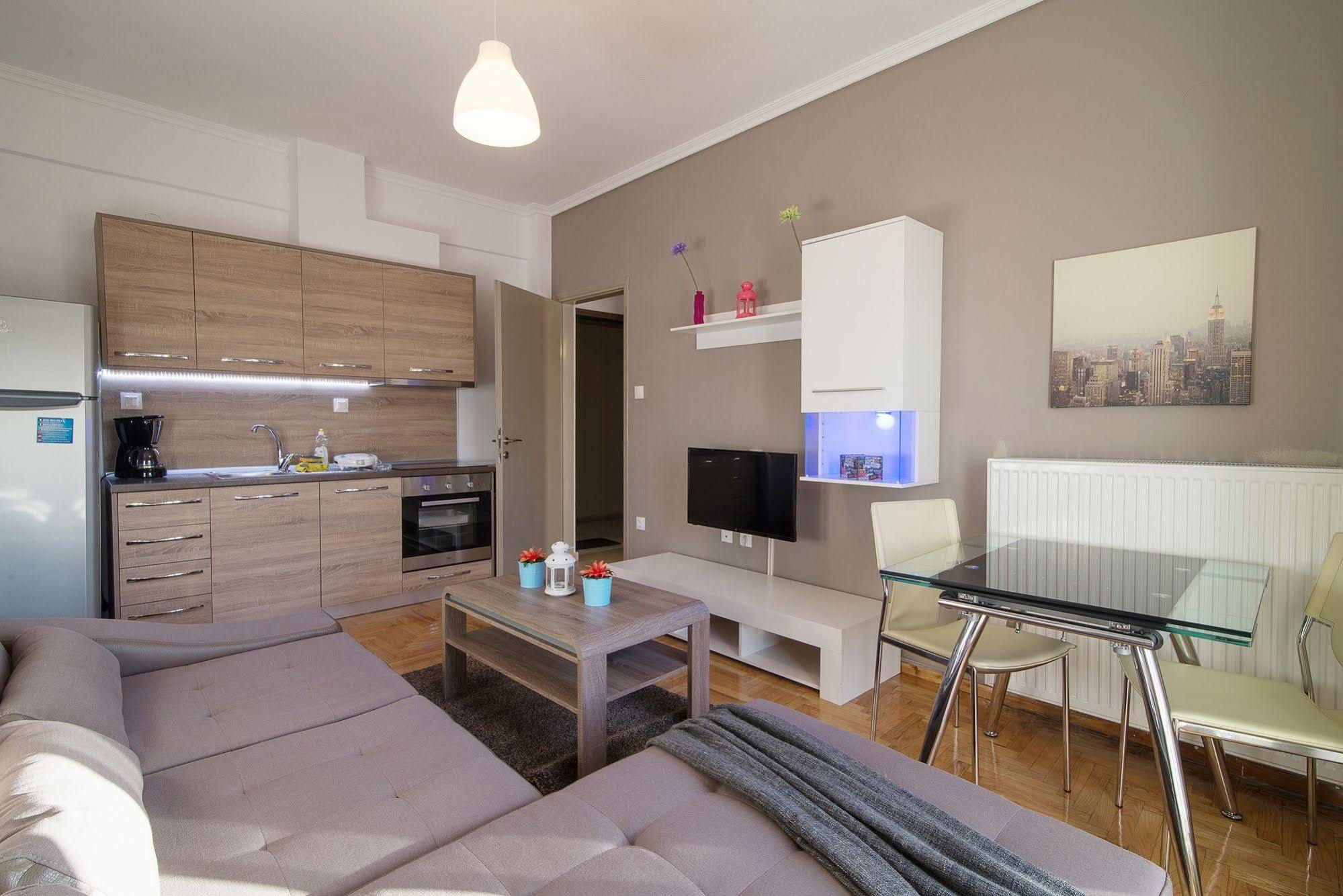 Michalis Apartments Polýgyros Esterno foto