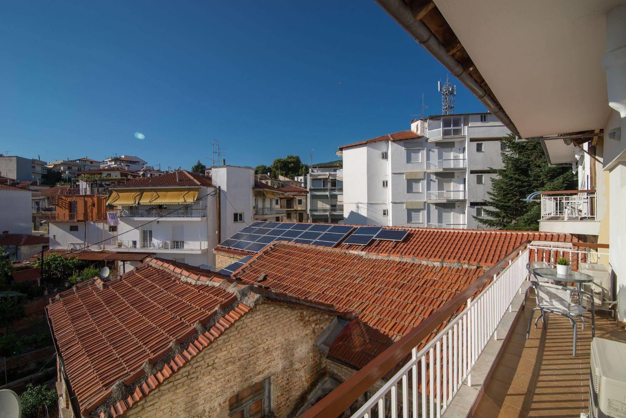 Michalis Apartments Polýgyros Esterno foto