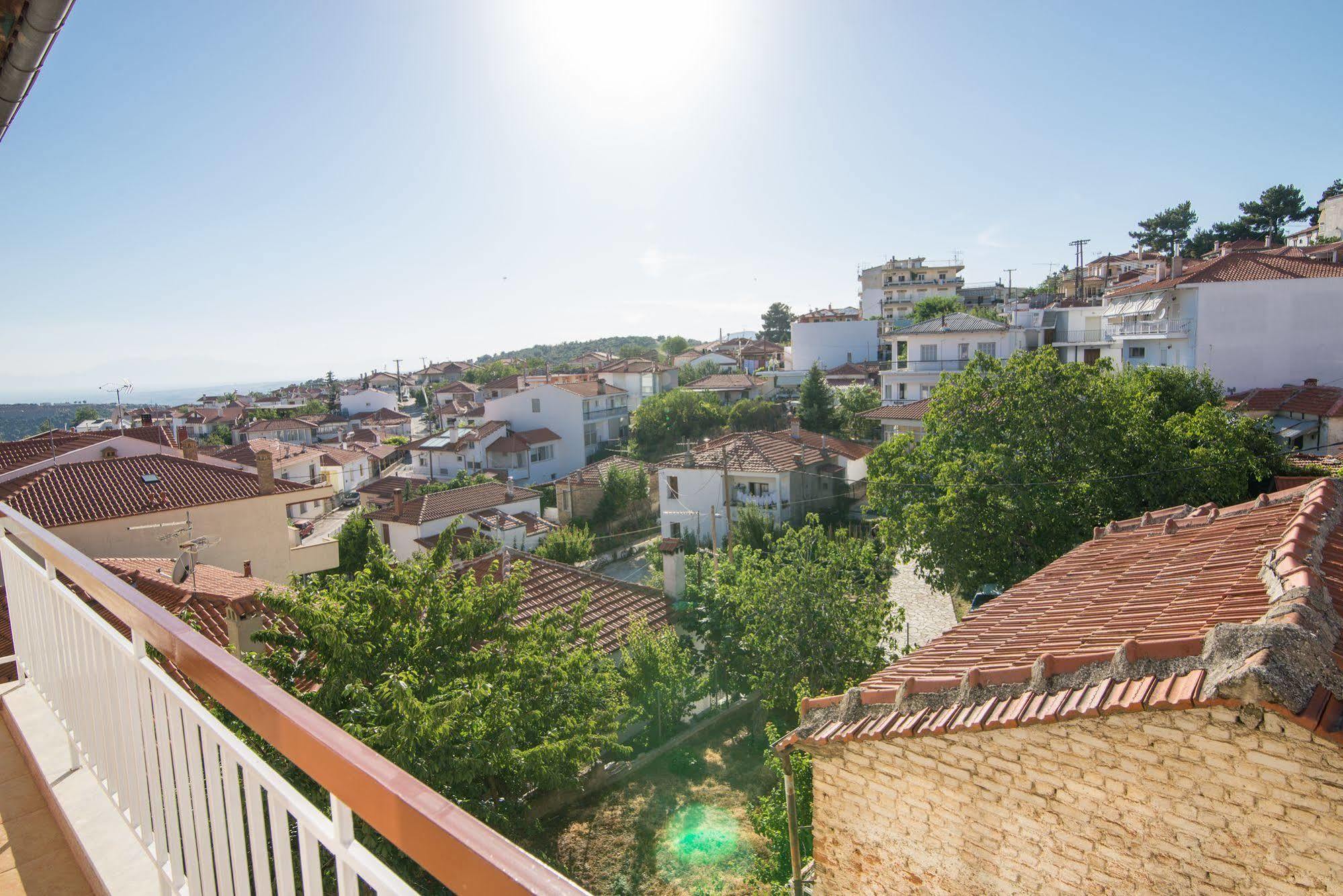 Michalis Apartments Polýgyros Esterno foto